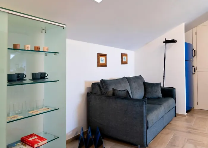 Borgo Pasqui Ferienhaus Diano Castello